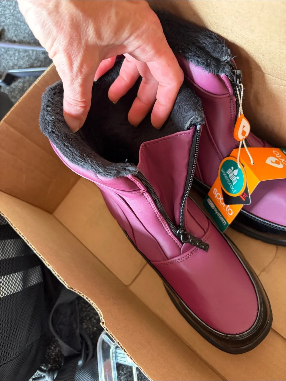 Sorel Women's Berry Pink and Black Winter Slip-On Boots